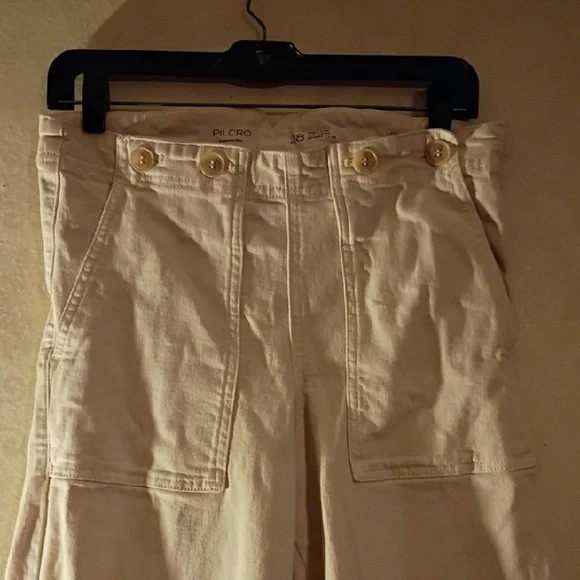 Pilcro Cream High Rise Buttoned Pants. Baggy Fit, Wide Leg. Size 28. - Picture 3 of 16